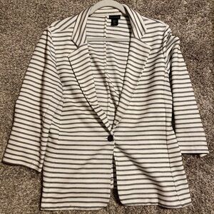 Tahari Blazer